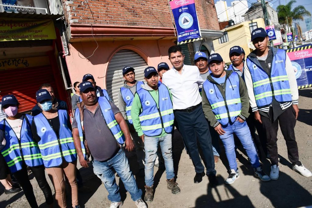 Inicia rehabilitación de la 95 oriente en Mateo de Regil