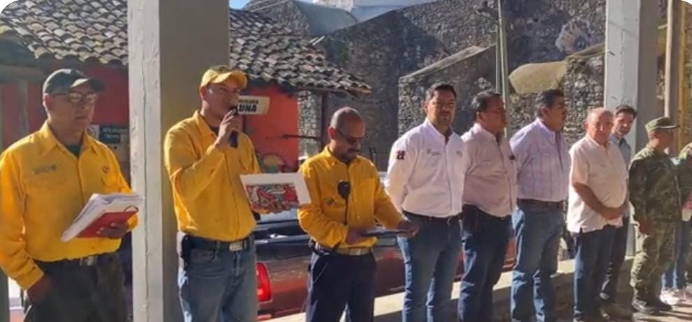 Video desde Puebla: Céspedes Peregrina sigue en la Sierra Norte por el combate al incendio forestal de Zacatlán