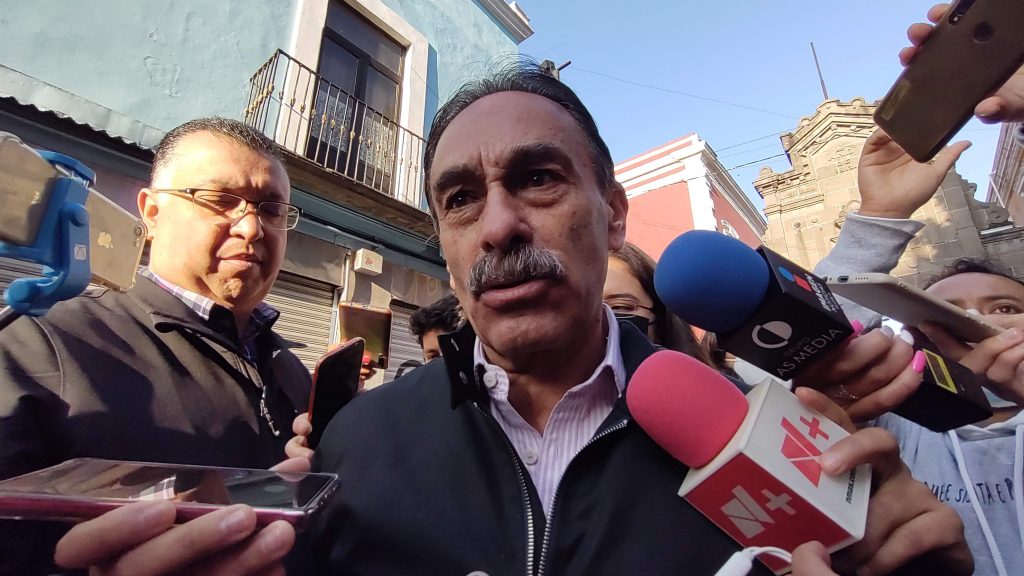 Buscan ordenamiento de locatarios de pescados de la 16 poniente, pero ellos se niegan: Cruz Lepe