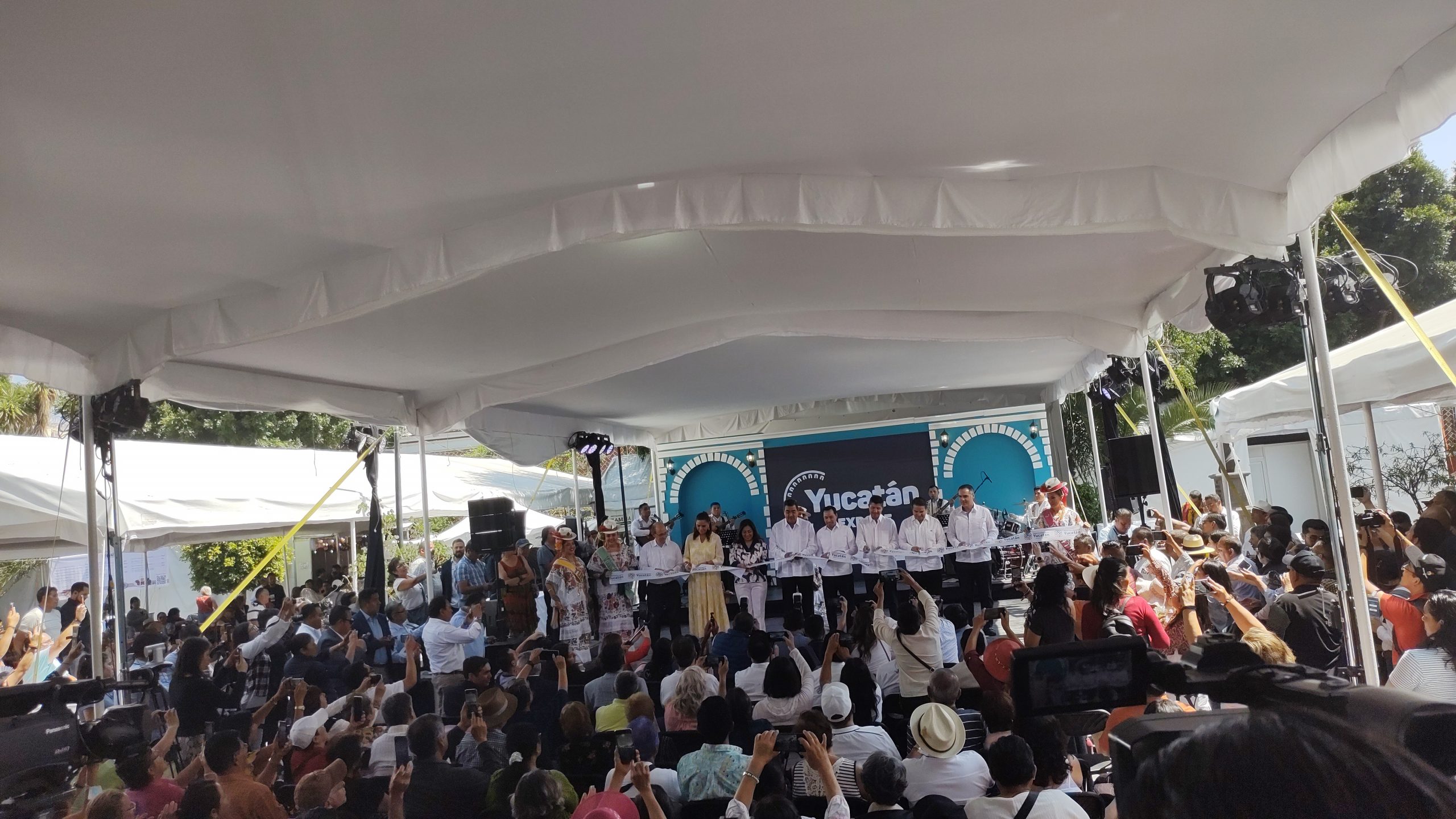 Sergio Salomón Céspedes, Mauricio Vila y Eduardo Rivera inauguraron “Yucatan Expone”