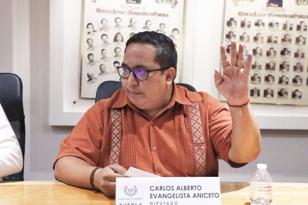 De risa loca: Carlos Evangelista pide “austeridad” a las corcholatas morenistas