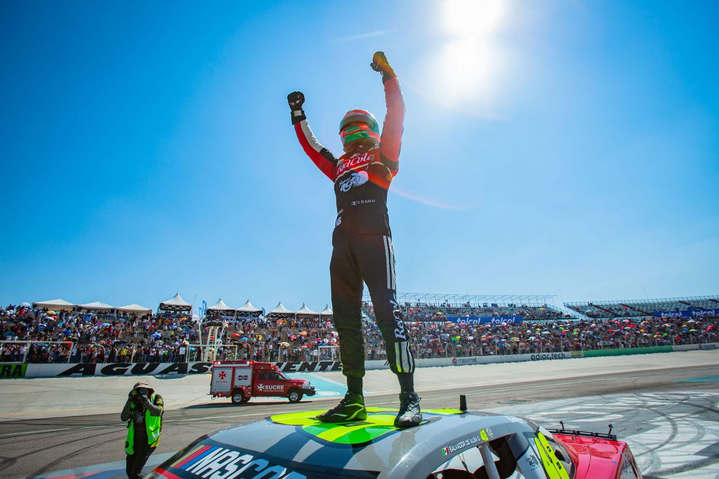 Segundo triunfo de NASCAR México, para Salvador de Alba Jr. y el Racing Team
