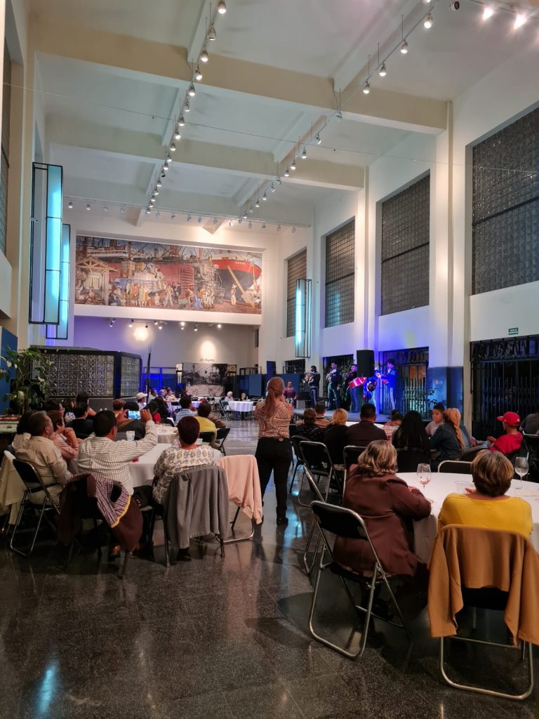 Noche bohemia, homenaje a Juan Gabriel