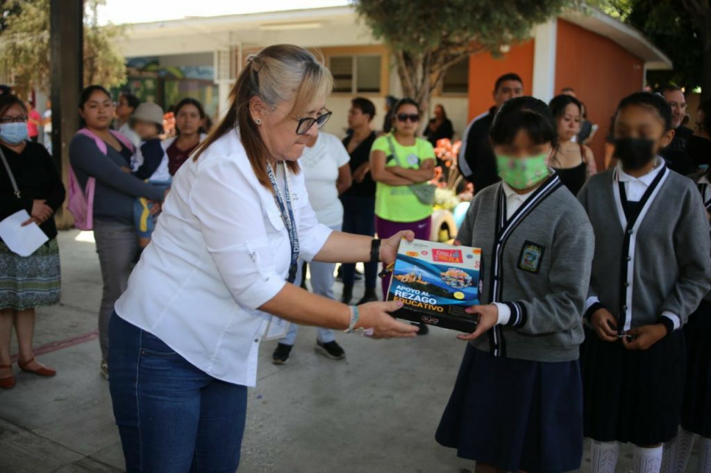Gobierno de Cholula ha entregado más de 10 mil guías educativas para mejor preparación de la niñez