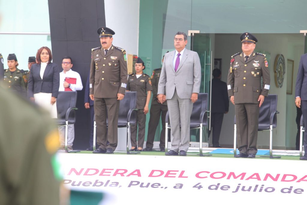 Video desde Puebla: Gobernador Céspedes Peregrina encabeza toma de protesta en la 25 zona militar