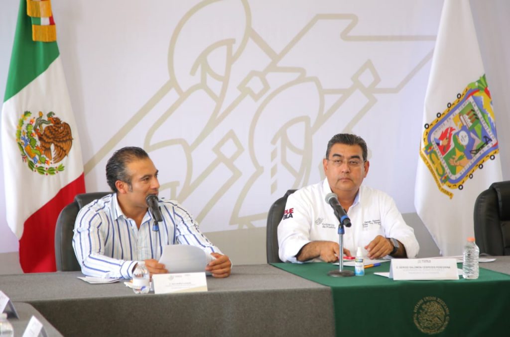 ¡Inviertan en seguridad!, exigió el gobernador Sergio Céspedes ante presidentes municipales de Juan Galindo y Naupan