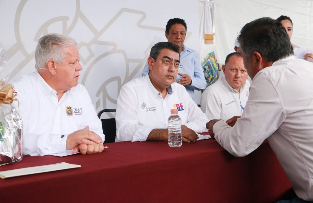 Teziutlán, orgullo de Puebla, subrayó Sergio Salomón al encabezar el “Lunes Ciudadano” y atender a los ciudadanos