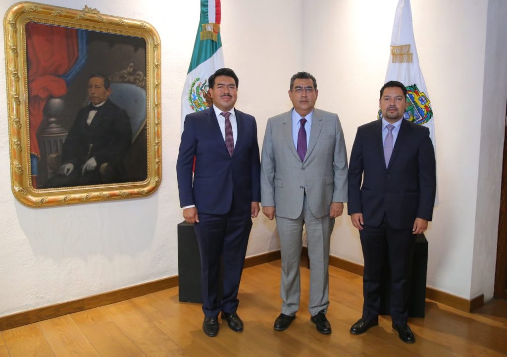 Javier Aquino Limón, nuevo secretario de Gobernación, informó Sergio Salomón Céspedes