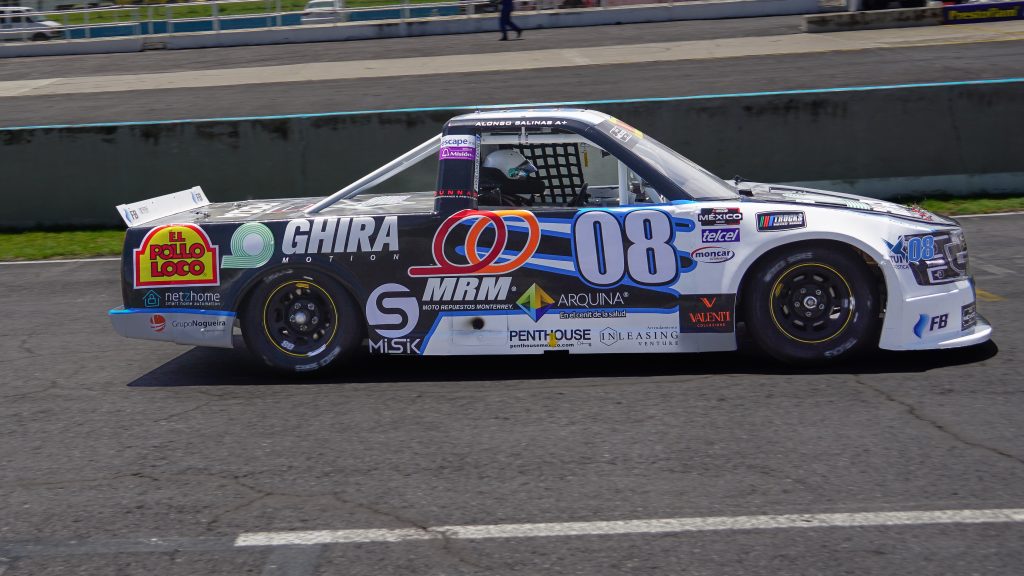 Alonso Salinas se mantiene en el Top 5 de las Trucks México Series
