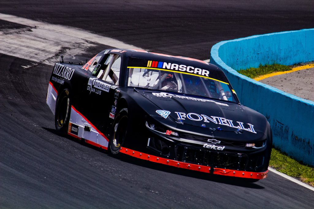 Va Alex de Alba a Monterrey por podio para seguir arriba en NASCAR Challenge