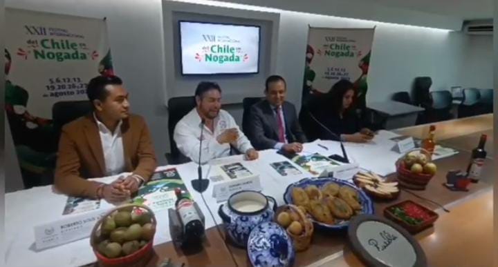 Video desde Puebla: Gumaro Sandre presenta la feria del chile en nogada en San Nicolás de los Ranchos
