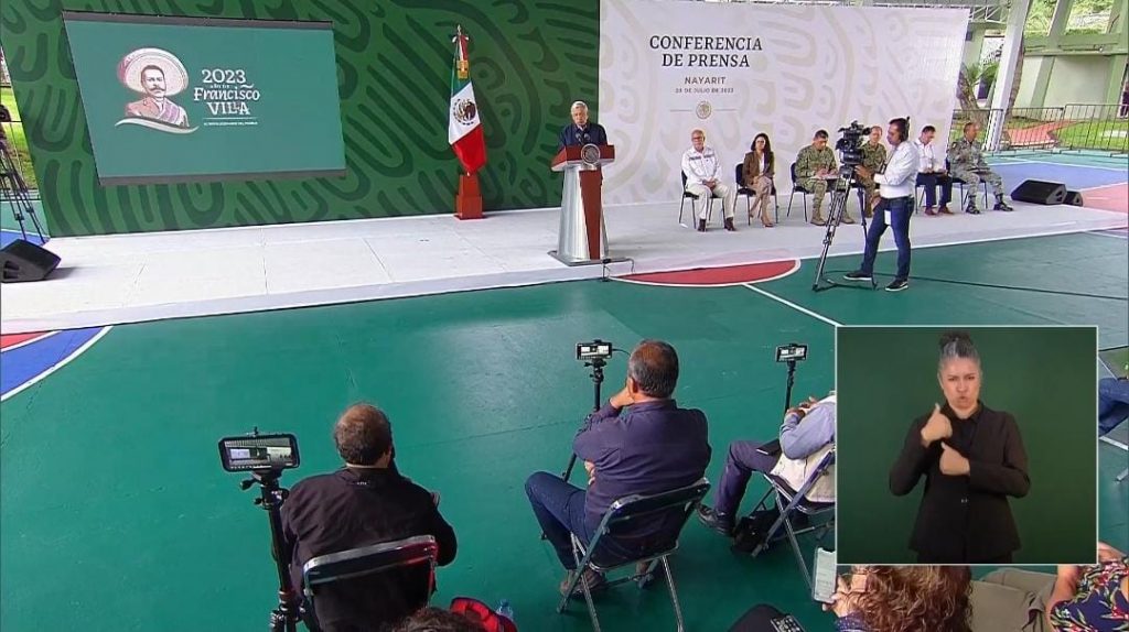 AMLO acusa que empresas de Xóchitl Gálvez solo fueron contratadas en alcaldía Miguel Hidalgo