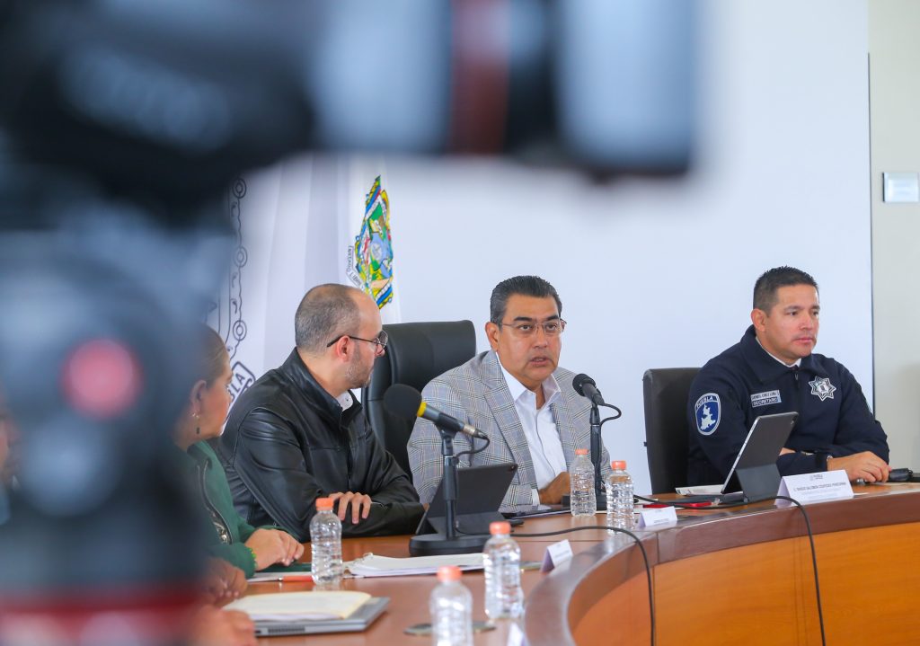 Para continuar con desarrollo de Puebla, Sergio Salomón presenta estrategia fiscal y económica