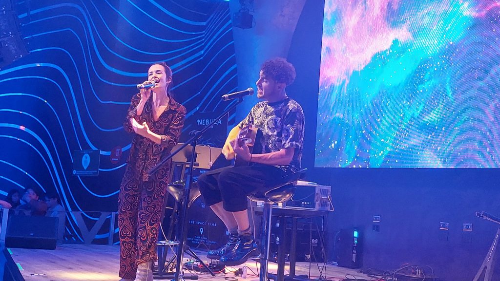 Rotundo éxito la presentación de Monsieur Periné dentro de “Los 40 Básicos 98.7 FM”