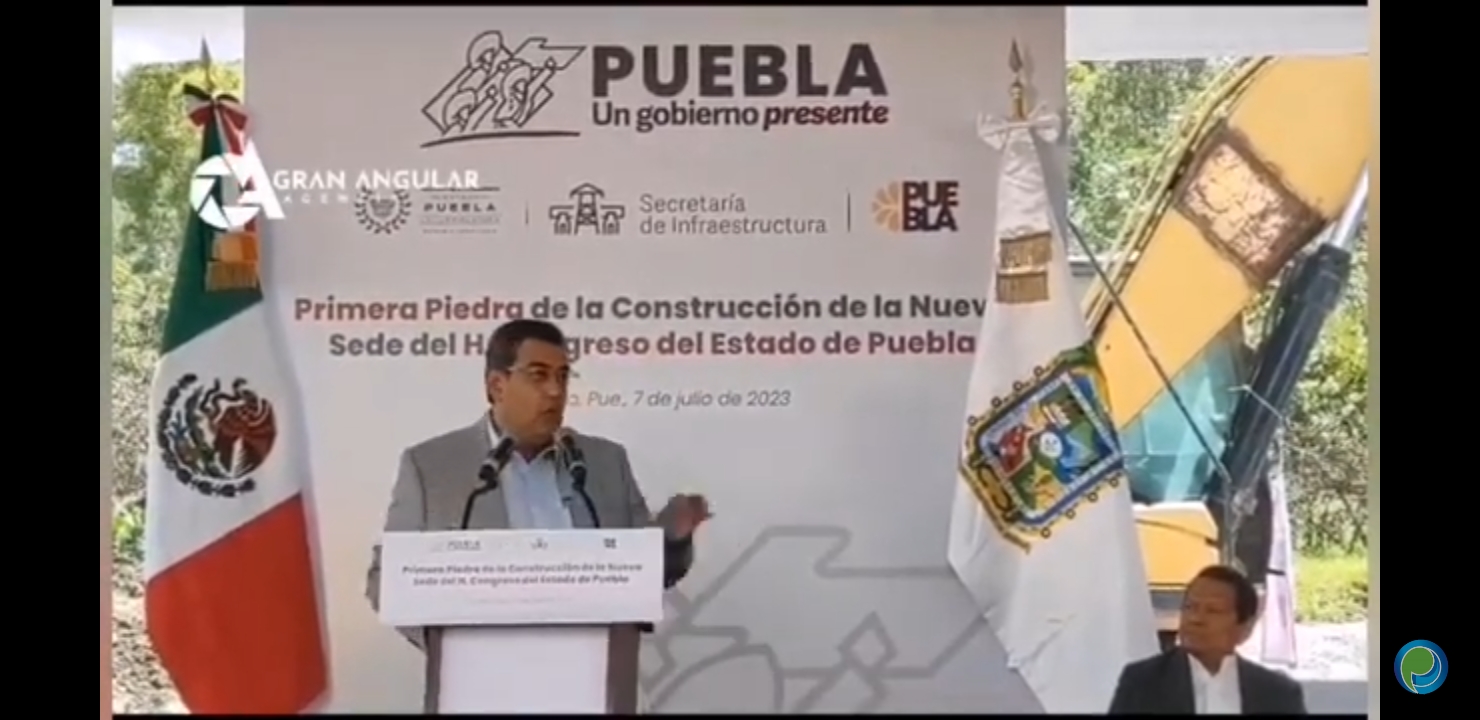 Video desde Puebla: Sergio Salomón y Eduardo Castillo comienzan construcción de la nueva sede del Congreso local
