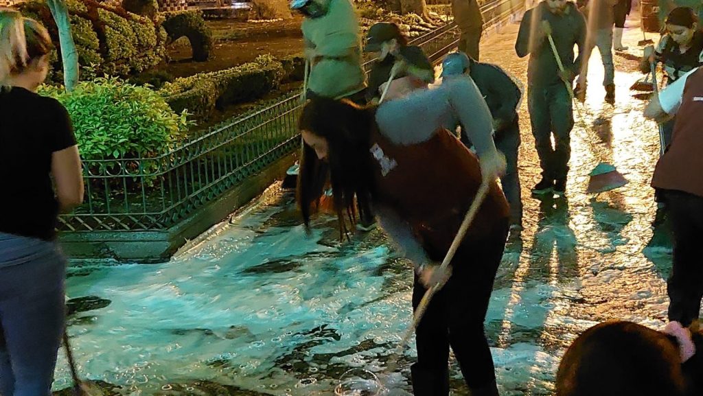 Video desde Puebla: Ariadna Ayala encabeza jornada de limpieza por la Feria Atlixco 2023