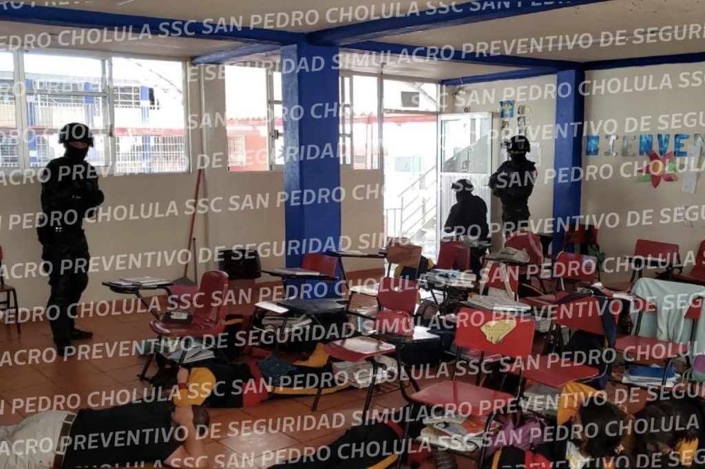 SSC de San Pedro Cholula realiza simulacro preventivo de seguridad en escuela de Momoxpan