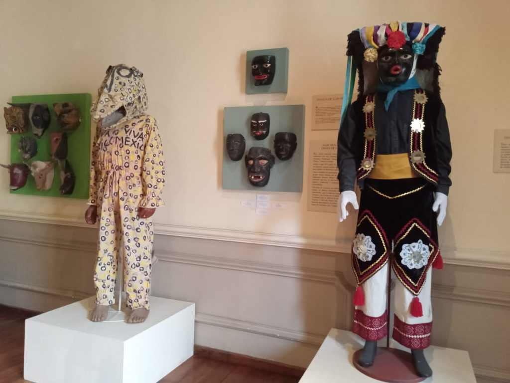 Este verano, rostros de fiesta en el Museo Nacional de la Máscara