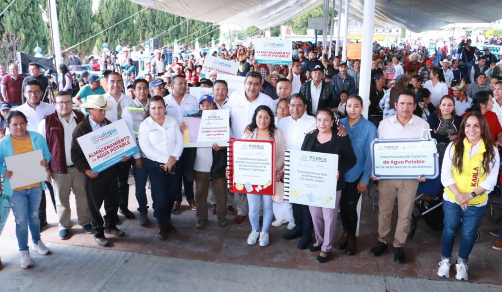 Sergio Salomón entregó obras en Lafragua y se reunió con autoridades de Chilchotla