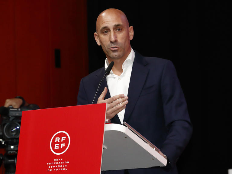 La Asociación Intercolegial exige la inhabilitación “permanente” de Luis Rubiales