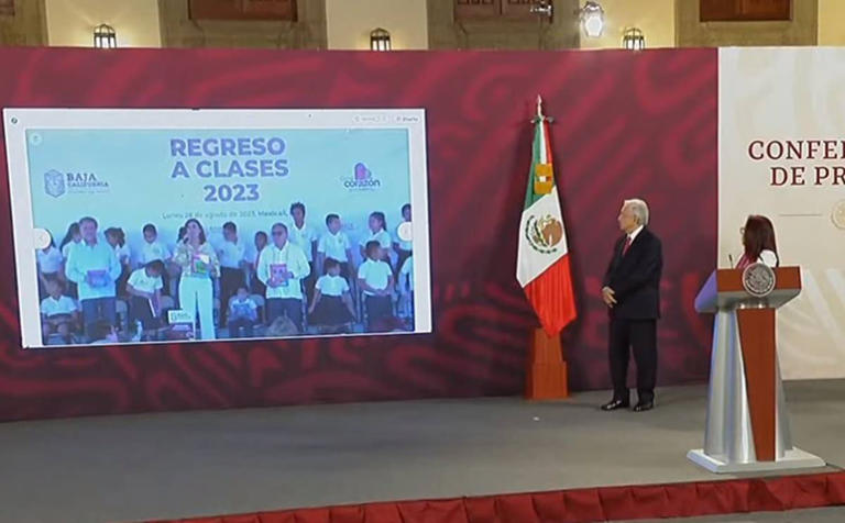 “Es todo un acontecimiento”; AMLO inaugura ciclo escolar 2023-2024