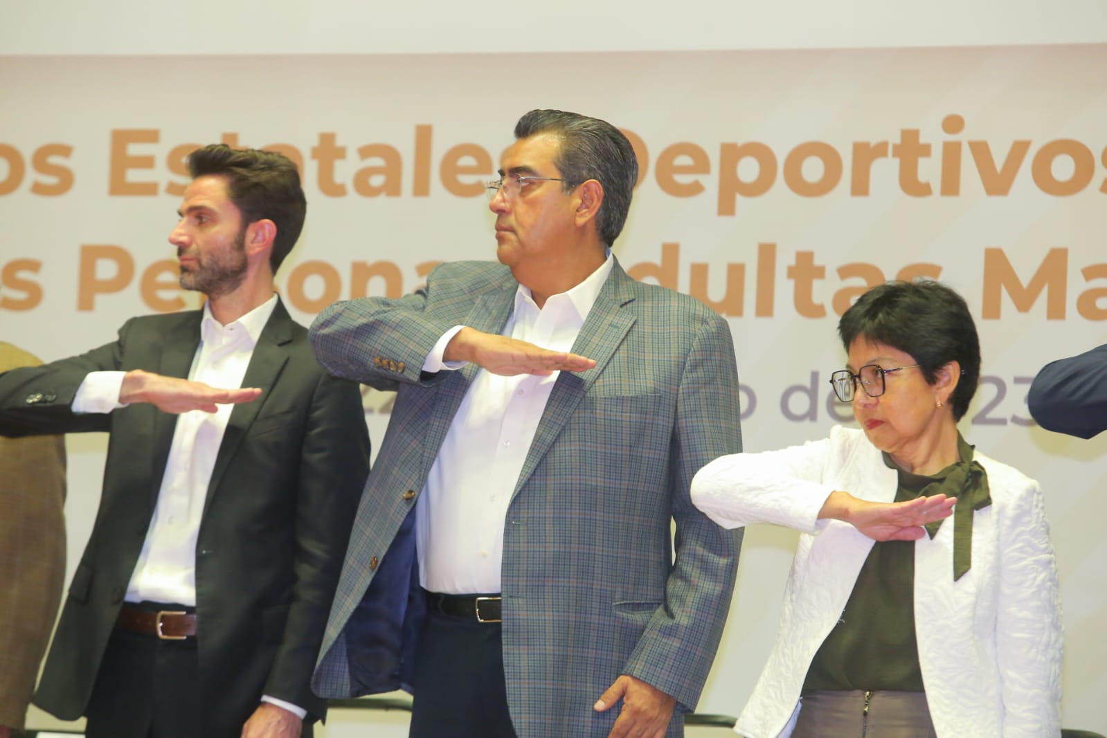Gobierno de Puebla promueve el bienestar de las personas mayores, reiteró Sergio Salomón Céspedes
