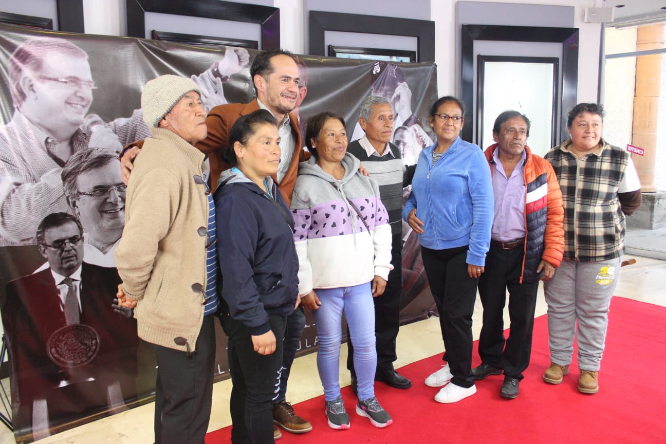 Abarrotan cine en Tlaxcala para ver la película de Marcelo Ebrard “El Camino de México”.