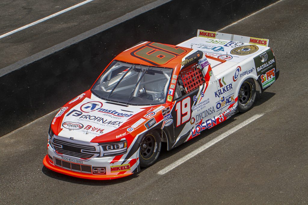 Sigue Diego Ortiz con lugar asegurado en playoffs de Trucks México