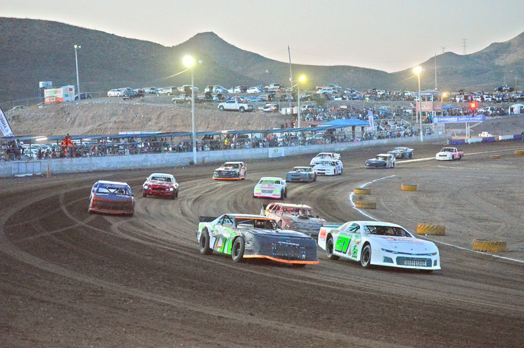 Mateo Girón, tomó en Monterrey el Top-5 de Trucks México Series