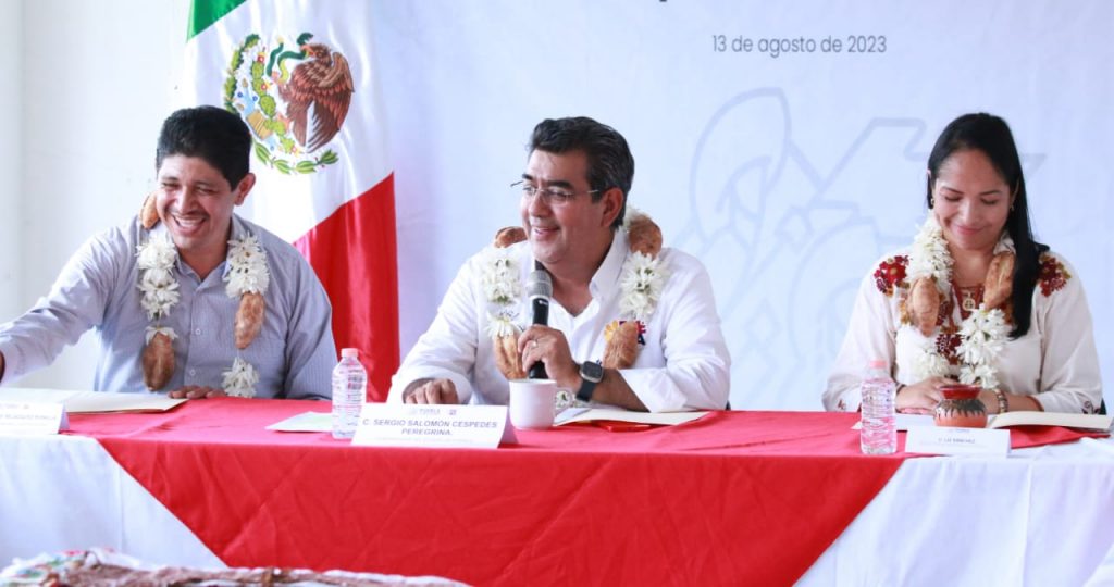 Recoge Sergio Salomón proyectos municipales en gira de trabajo