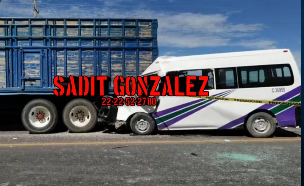 Choque por alcance dejó 5 muertos y al menos 10 heridos en Miahuatlán