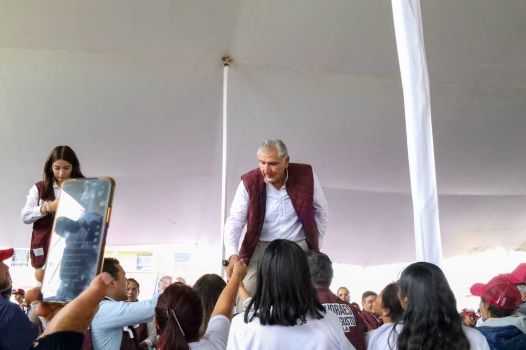 Mesura, pidió Adán Augusto a sus adversarios en Morena