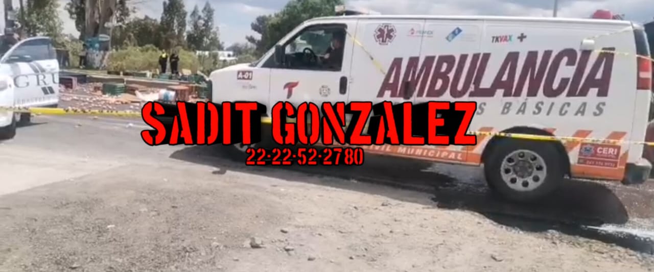 Choque entre torton y vehículo deja un muerto en Tecamachalco
