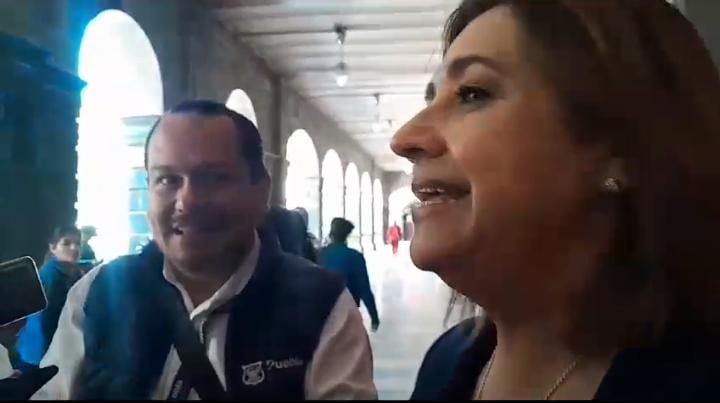 Video desde Puebla: Sí se ha apoyado a la mamá del menor fallecido por caída de árbol en el Centro Histórico, precisó Lupita Arrubarena