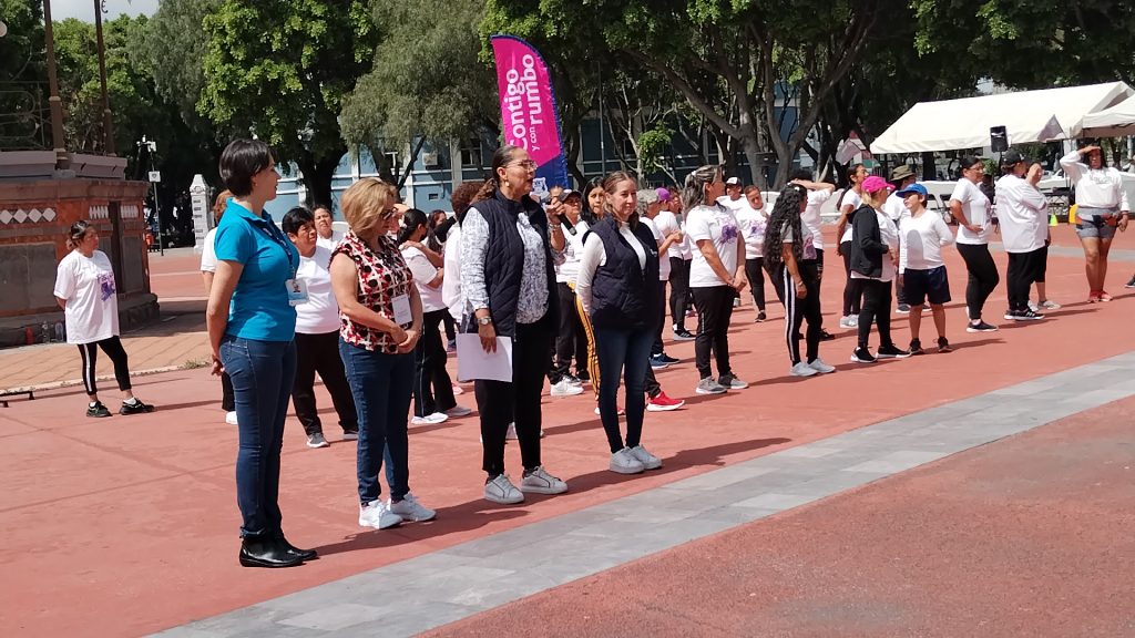 Comienzan BUAP y DIF municipal celebraciones del mes del Adulto Mayor