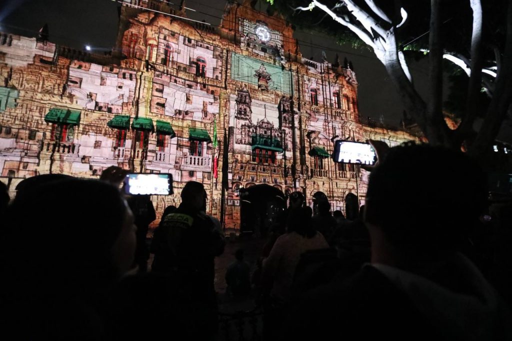 Video Mapping “Puebla: Ciudad de Guardianes” maravilló a más de 15 mil personas
