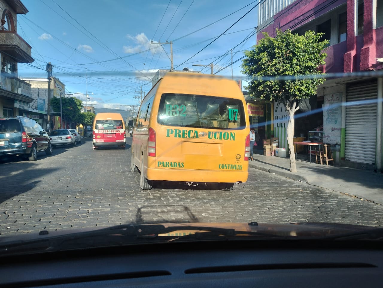 Fotonota: Unidades de transporte público, sin placas en Tehuacán