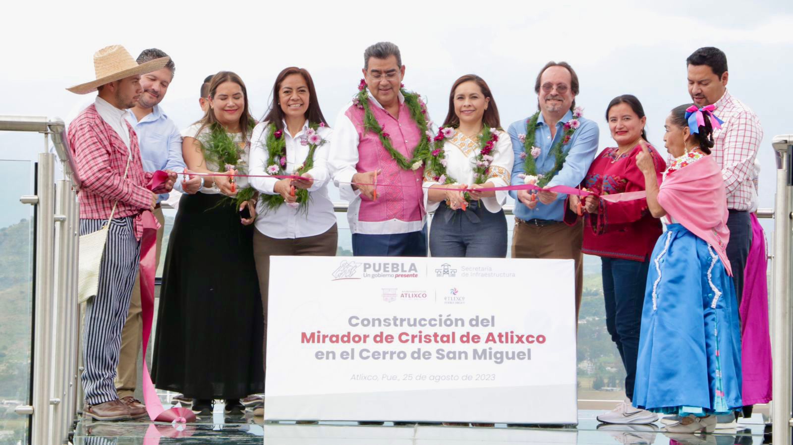 Mirador de cristal en Atlixco, propuesta cumplida de Ariadna Ayala