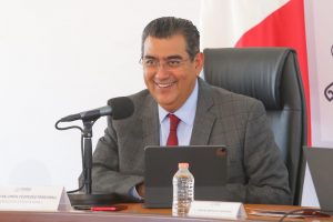Trabajo en Estados Unidos fortaleció cercanía del gobierno de Puebla con migrantes, aseveró Sergio Salomón