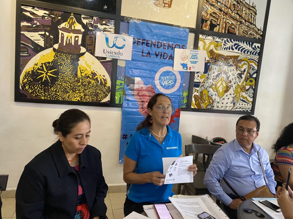 ONG promovió un amparo colectivo contra distribución de libros de texto gratuitos en Puebla