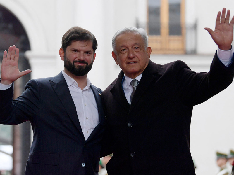 Gabriel Boric recibe en Palacio de La Moneda de Chile a López Obrador
