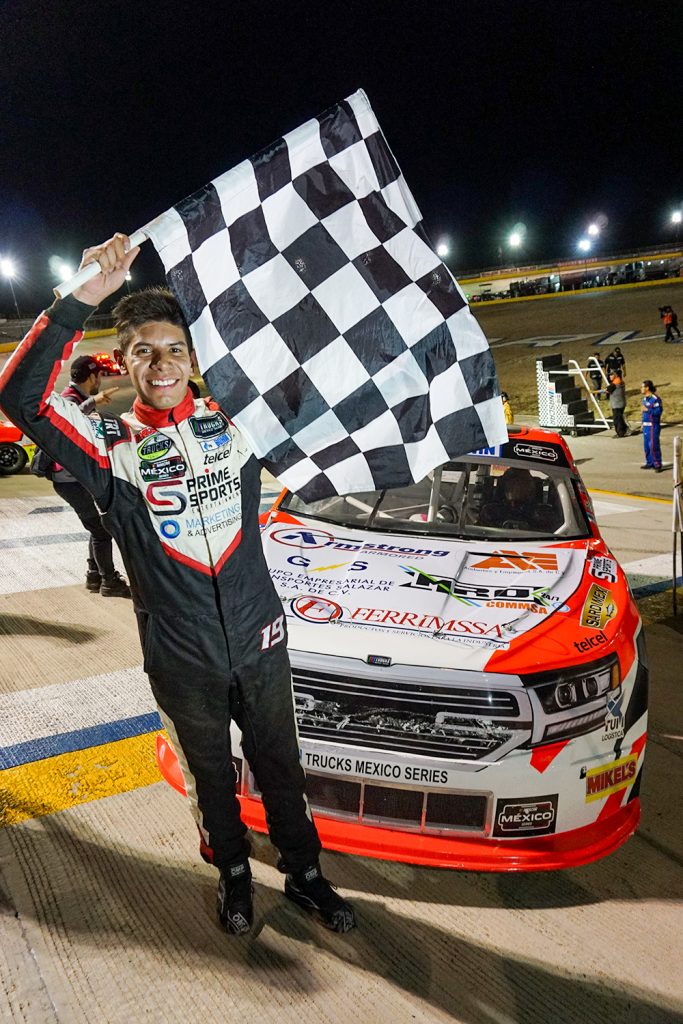 Vuelve a ganar Diego Ortiz en el óvalo de El Dorado Speedway