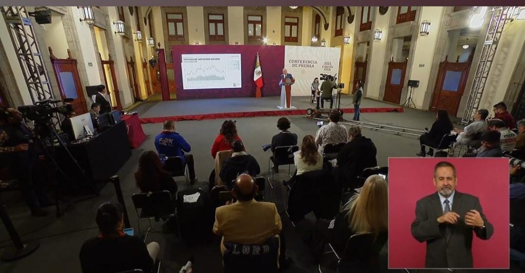 AMLO acusó de hipocresía a Xóchitl Gálvez