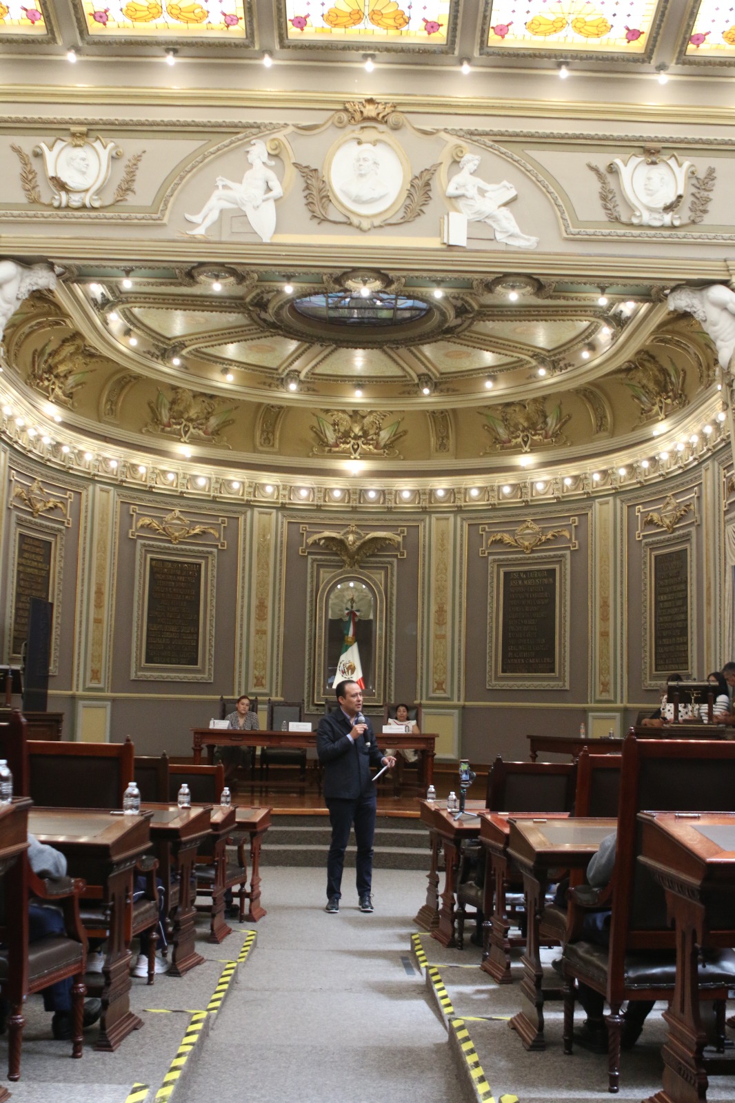 Estudiantes de la Mixteca visitan el Congreso del Estado