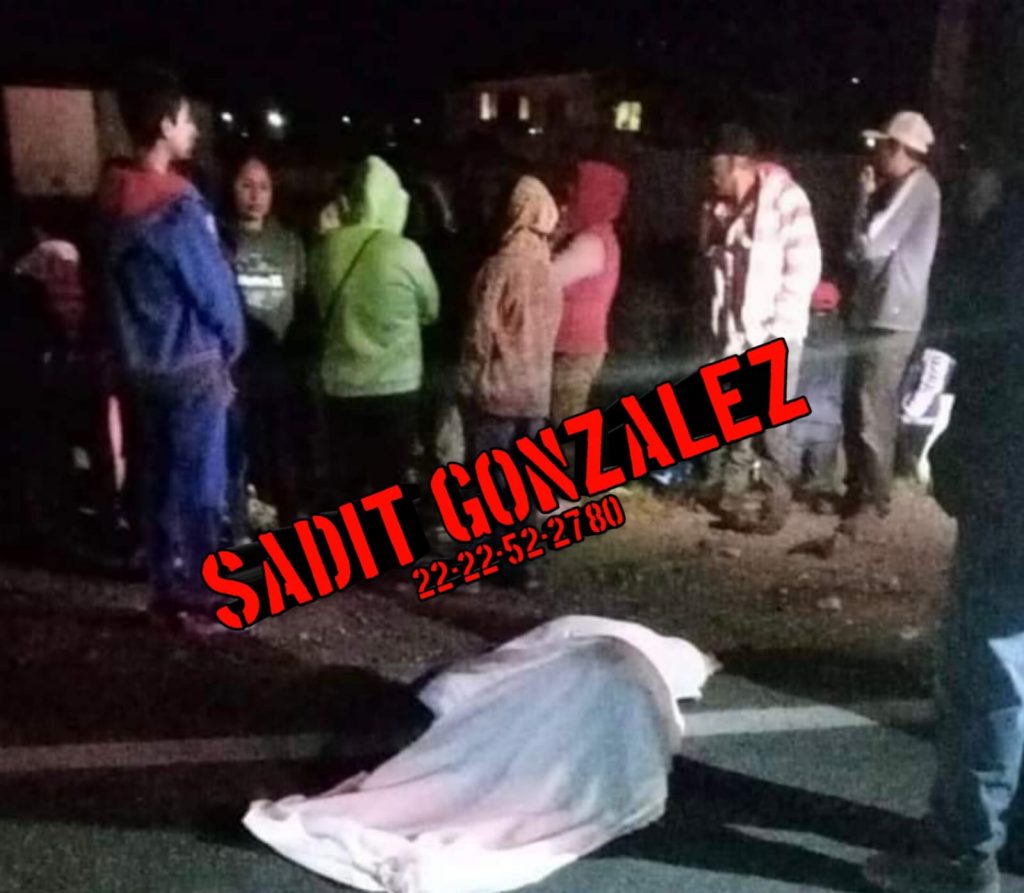 Hombre muerto y mujer lesionada dejó accidente entre motocicleta y camioneta en Cañada Morelos