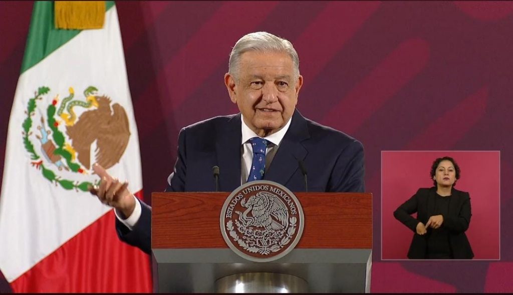AMLO envío cartas a titular de Sedena por arrestos de militares involucrados en Ayotzinapa