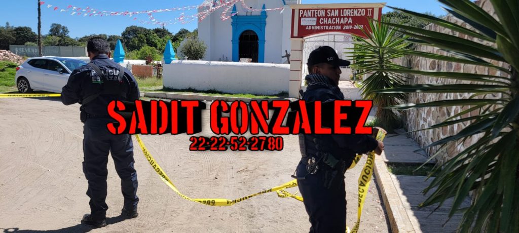 Video desde Puebla: Lo tiran embolsado en panteón de Amozoc