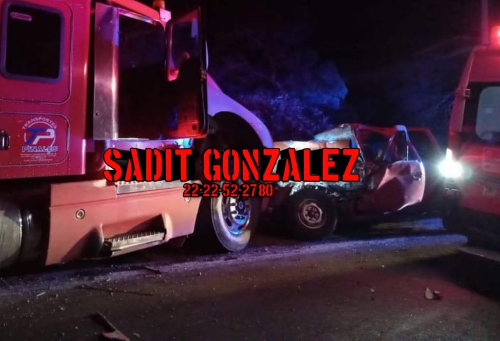 Dos muertos dejó accidente en San Salvador El Seco
