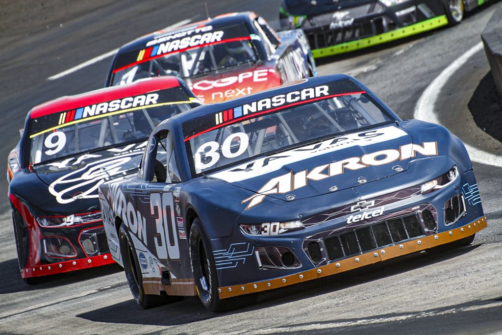 Alpha Racing a mejorar posibilidades en Challenge y NASCAR México