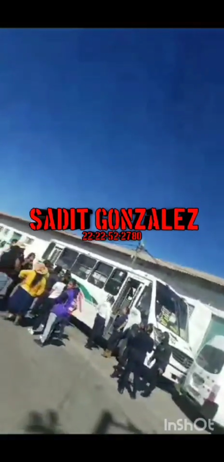 Video desde Puebla: Ruta 67 atropella a una menor de edad en San Agustín Tlaxco, Acajete